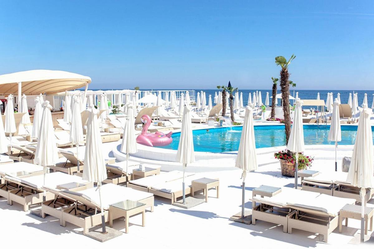 Apartments Arcadia Vip Odessa Ngoại thất bức ảnh